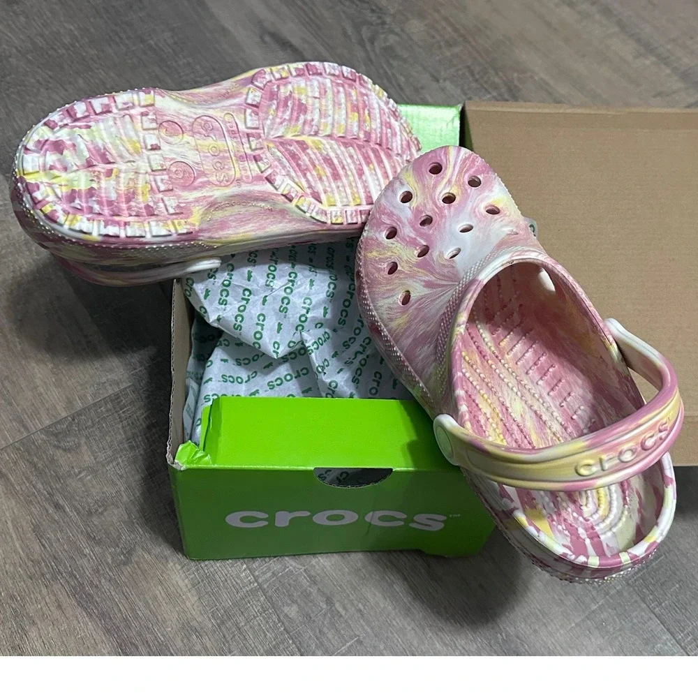 Crocs Classic Marbled Glow In The Dark Croc Size J5